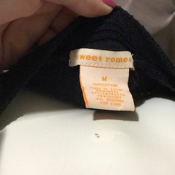 Sweater - Picture 7 of 7